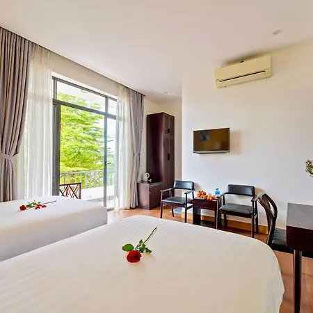 Serene Riverside Hotel Hoi An Exterior photo