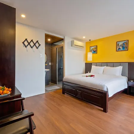 Serene Riverside Hotel Hoi An Exterior photo