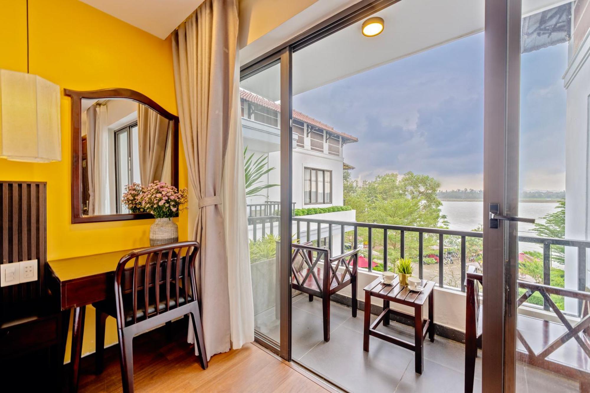 Hotel Serene Riverside Hội An